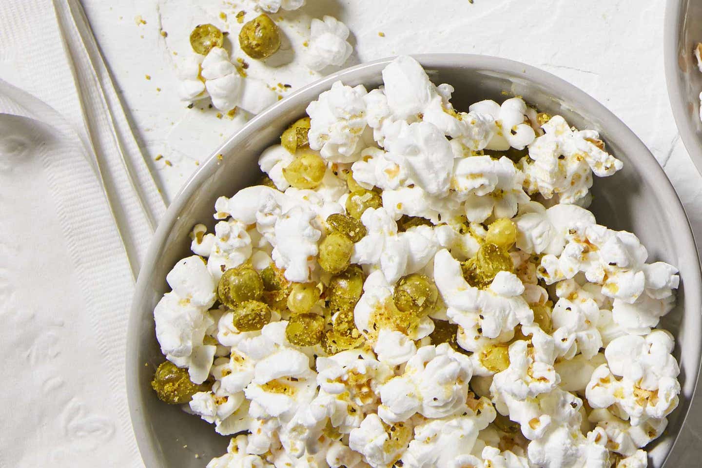 popcorn with lemon pepper and peas