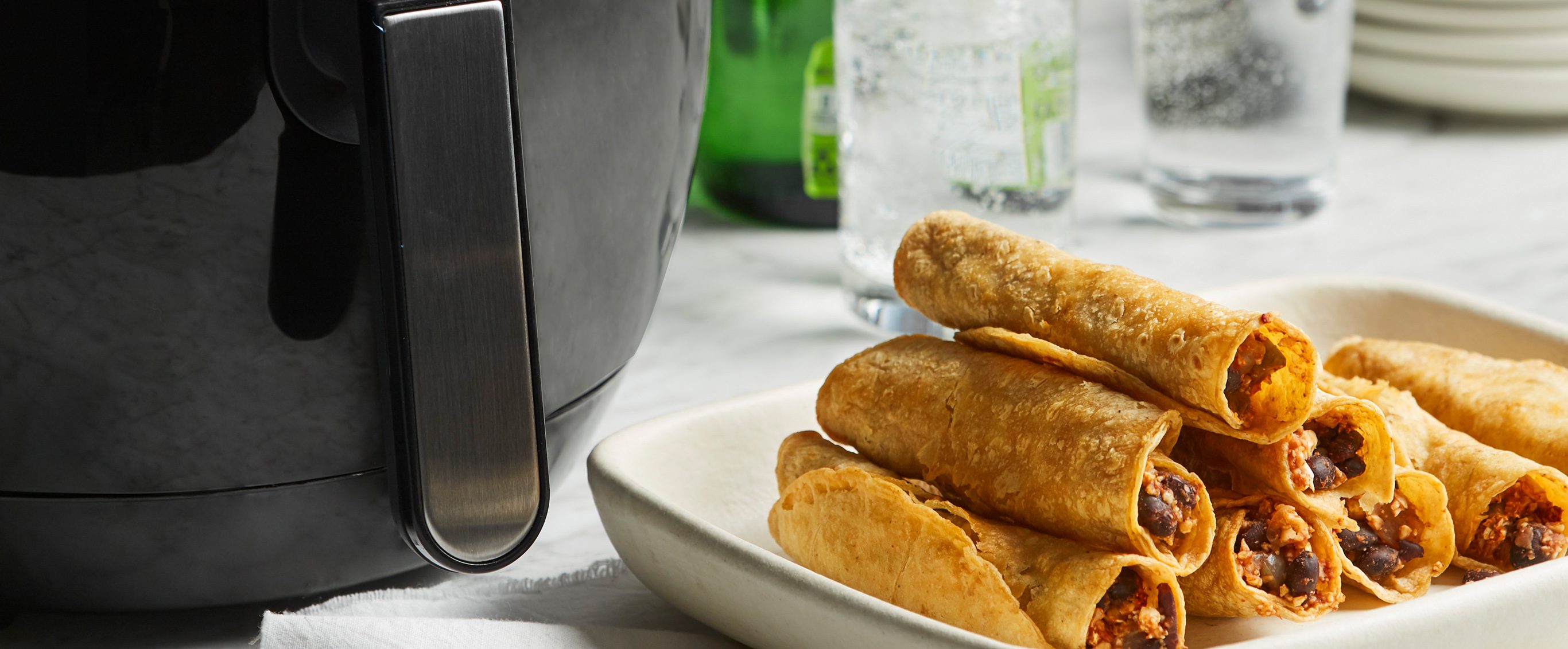 The Easy BLACK+DECKER Air Fryer Cookbook: Delicious Frying Recipes