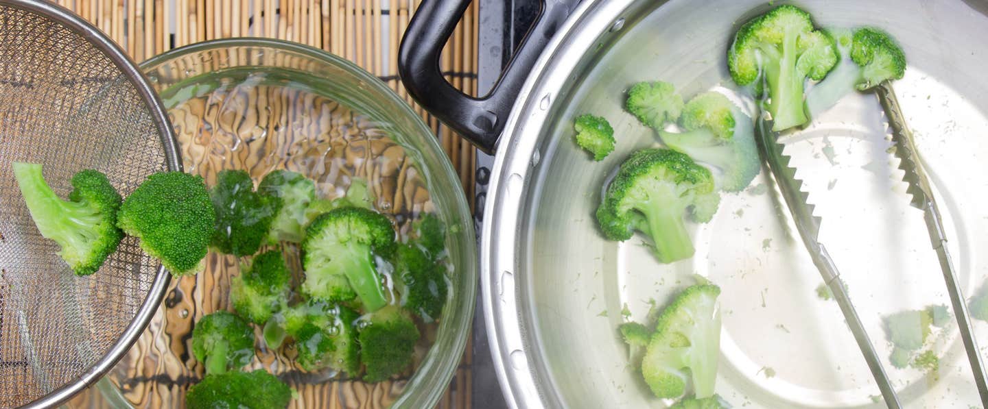 Blanching broccoli