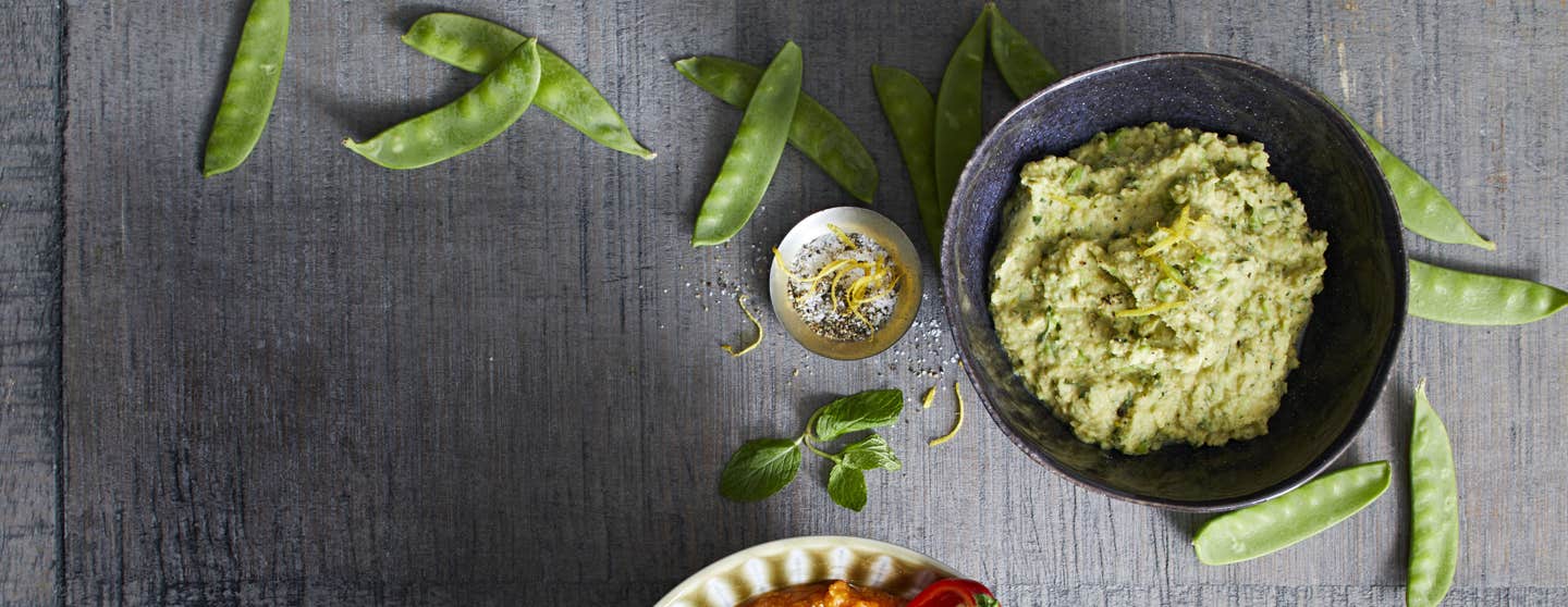 Green Pea Hummus with Fresh Mint