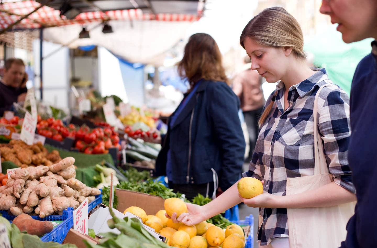 young woman shopping at the market